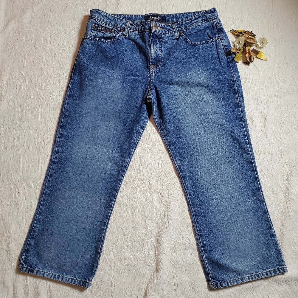 LEI Cropped Straight Leg Jeans With 5 Pockets